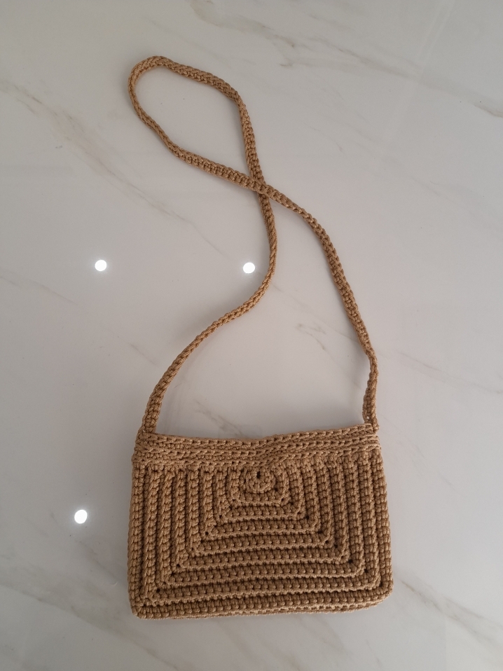 کیف مکرومه